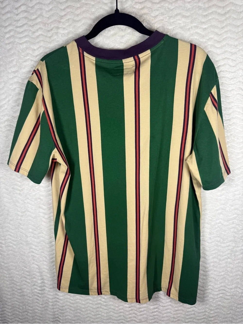 GUESS Green, Cream & Purple Striped Logo Tee. Just style at its finest 🧡🧡 - Picture 8 of 9
